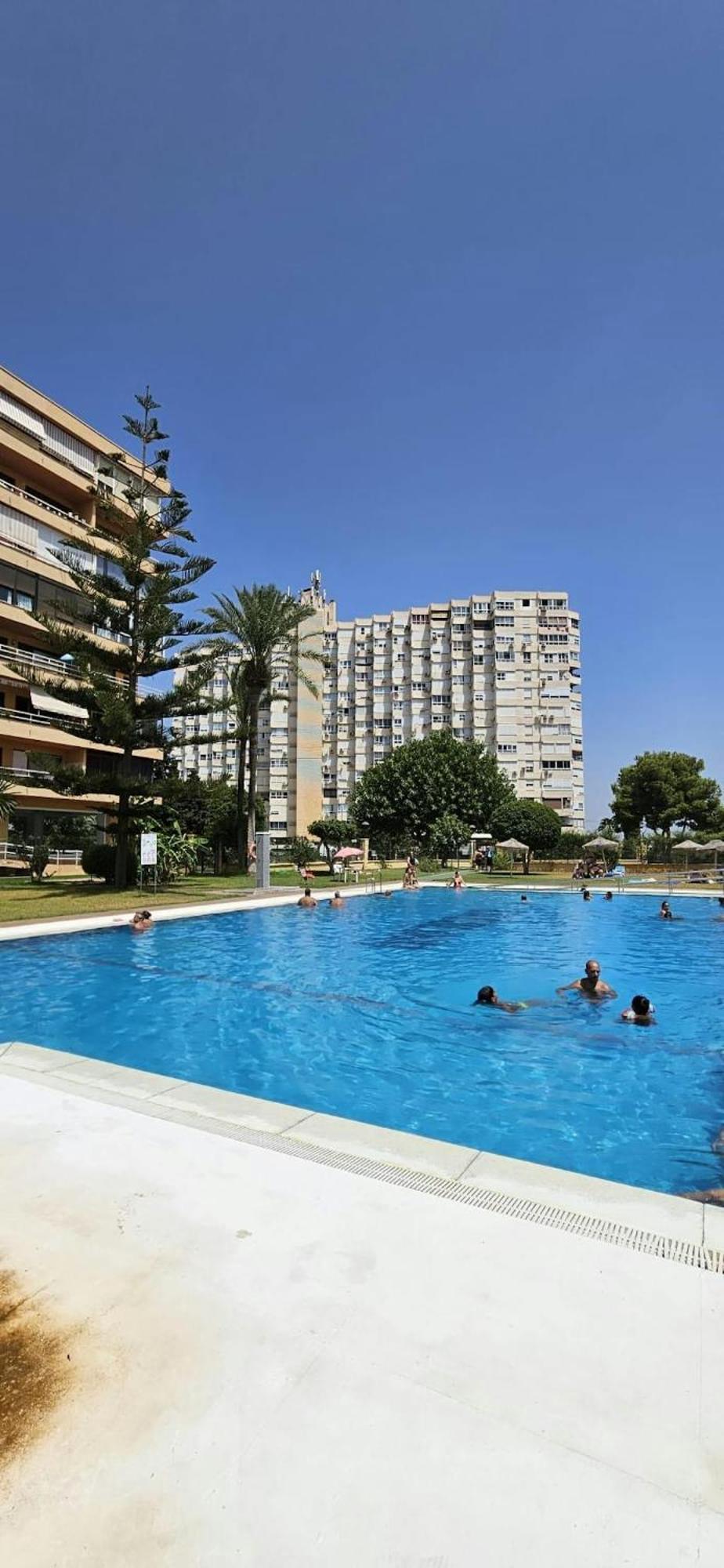 Moderno Estudio En Torremolinos Bagian luar foto